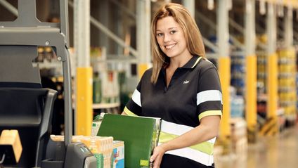 Azubi Logistikzentrum Paket