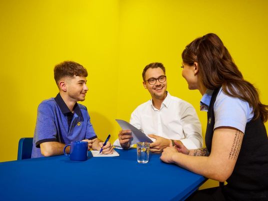 Besprechung in der Filiale
