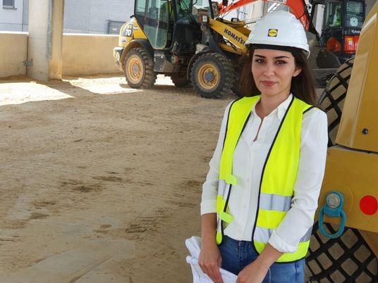 Vildan auf einer Lidl-Baustelle