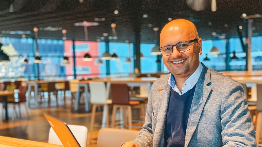Reza arbeitet im Bereich Lieferantenmanagment bei der Lidl Stiftung.