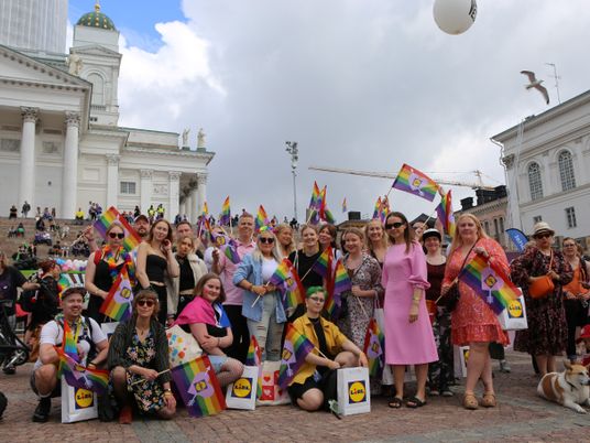 Lidliläisiä Pride-tapahtumassa