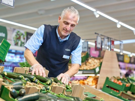 assistant store manager zona frutta e verdura