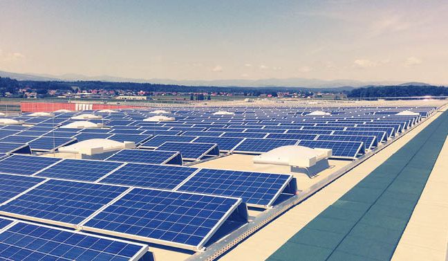 PV-Anlage auf dem Dach des Logistikzentrums in Wundschuh