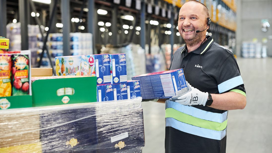Magazyn Lidl. Pracownik Kompletacji Towaru.