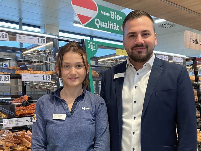 Lehrling und Verkaufsleiter