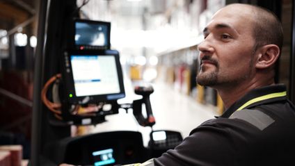 Verladung von Waren mit dem Gabelstapler