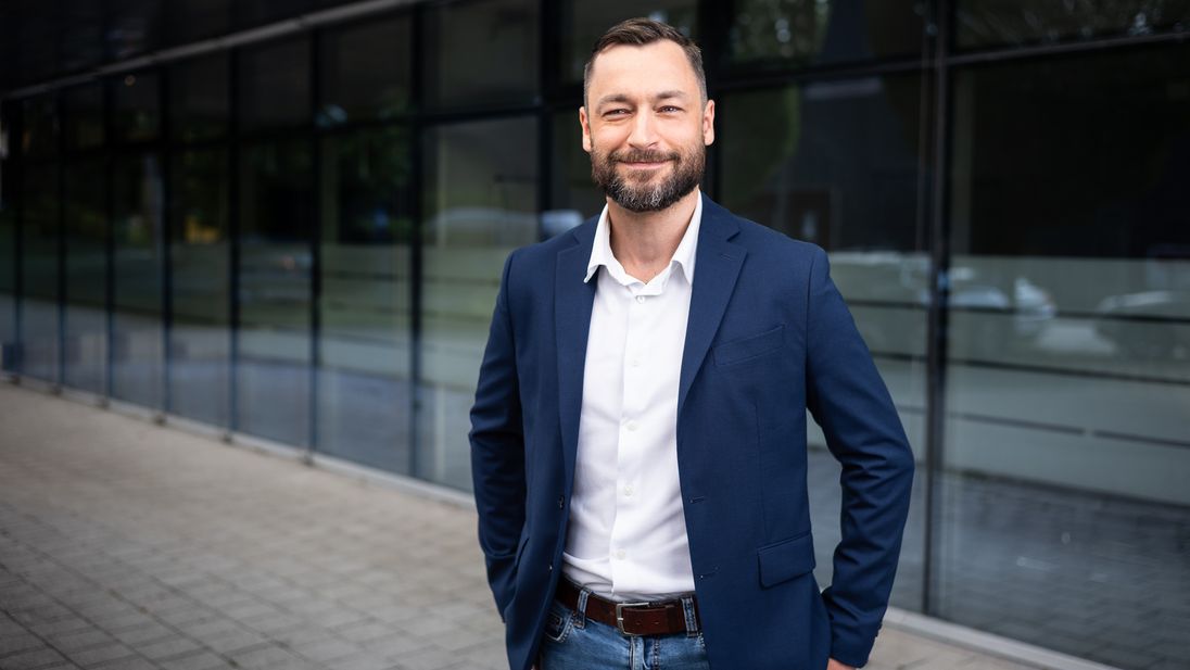 Sebastian Stoiber vor der Dienstleistung