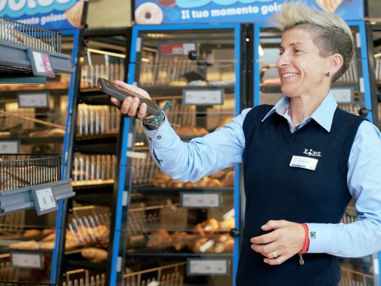 store manager area bake-off