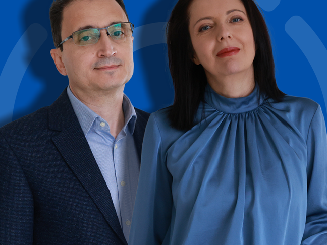 Детелина Стаменова автор и психотерапевт и Явор Янкулов преподавател и експерт в управлението на екипи и организационно развитие гости във видеокаста на Лидл Уменията на двадесет и първи век